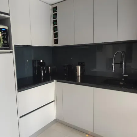 Apartment Le Palmier, Jardin Privatif, 200m, Classe 3 Etoiles, Wifi, Garage,renove En 2024 Cavalaire-sur-Mer